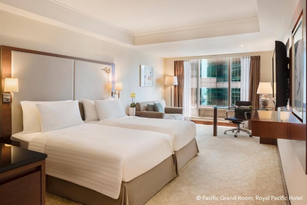 The Royal Pacific Hotel & Towers - 19