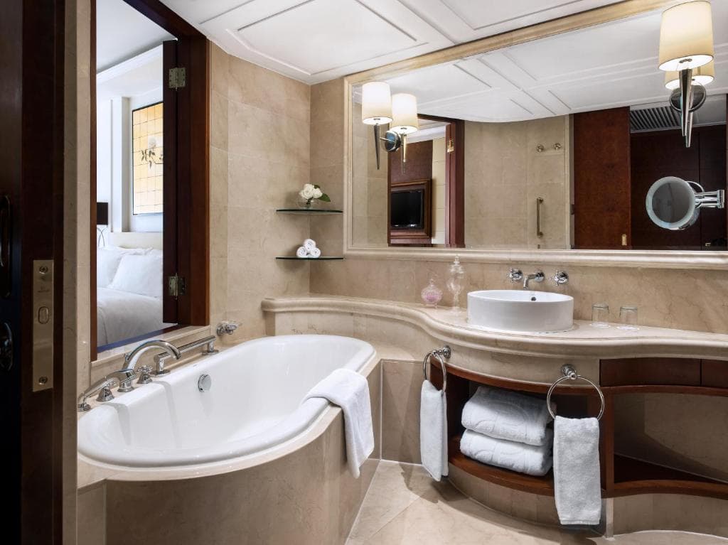 The Langham Hong Kong - 3