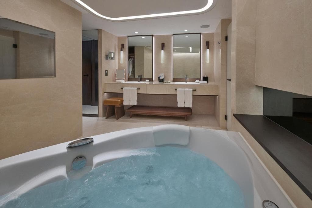 New World Millennium Hong Kong Hotel - 16