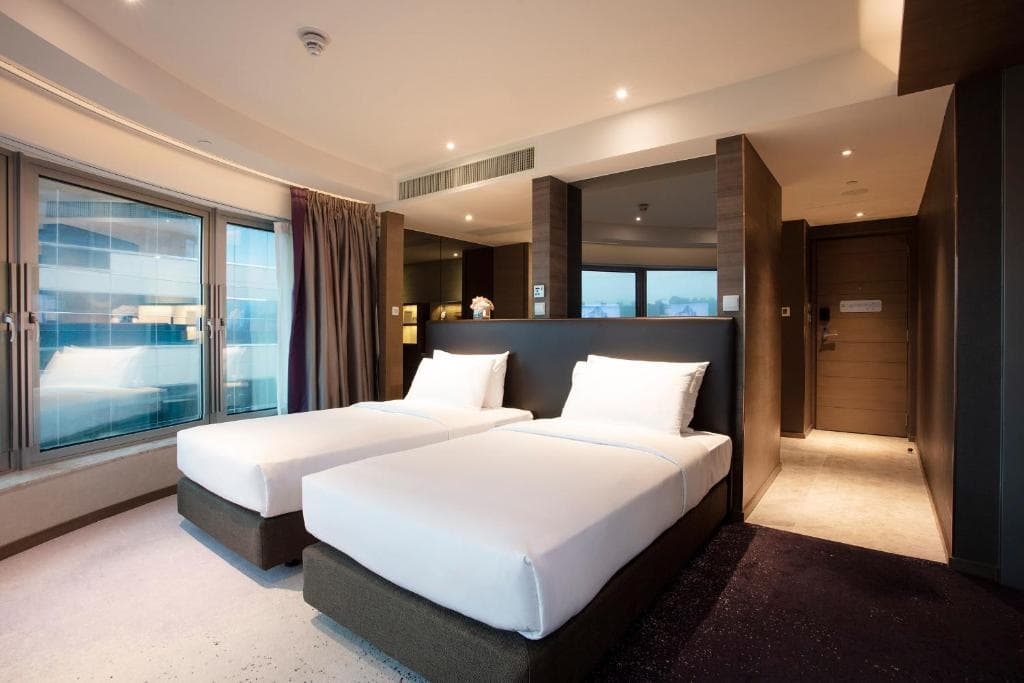 Royal Plaza Hotel, Hong Kong - 9