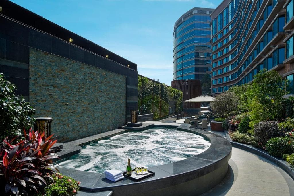Royal Plaza Hotel, Hong Kong - 13