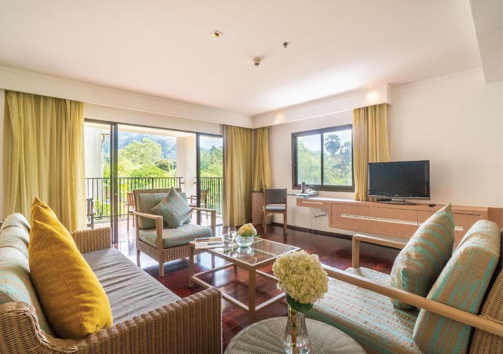 Radisson Resort and Suites Phuket - 3