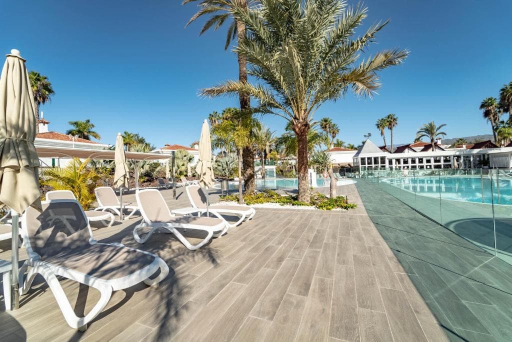 Hotel LIVVO Dunagolf Suites - 44