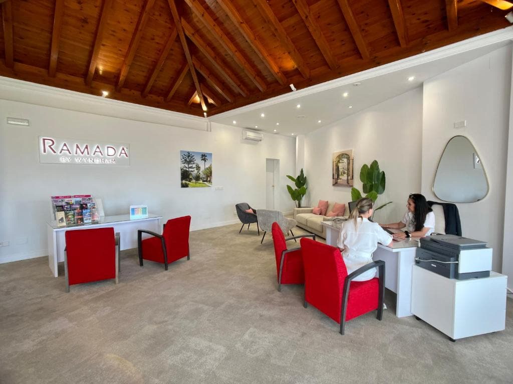 Ramada Hotel & Suites by Wyndham Costa del Sol - 12