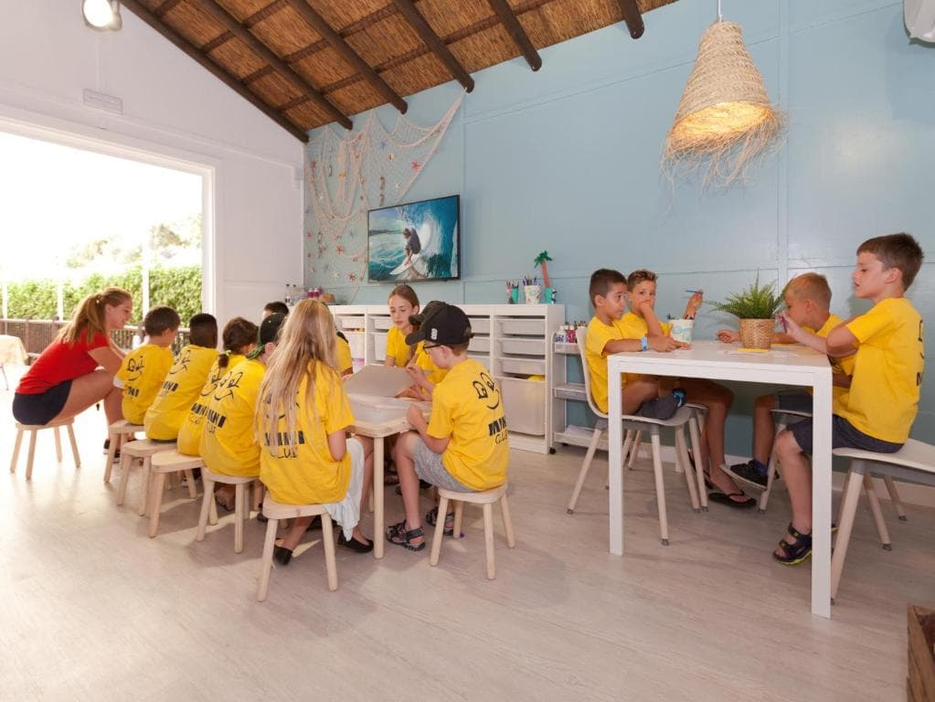 Ramada Hotel & Suites by Wyndham Costa del Sol - 18