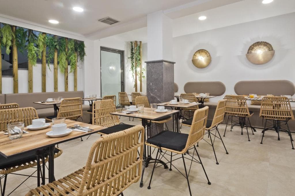 Diana Art Boutique Hotel - 12
