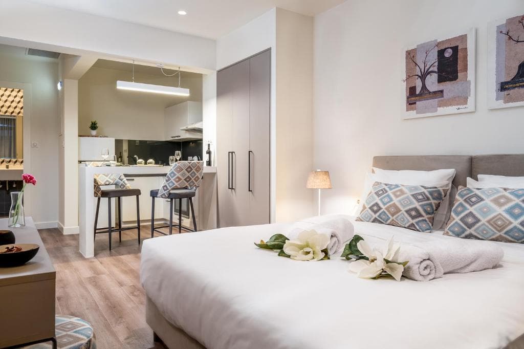 The Urban Nest Athens - Suites & Apartments - 29