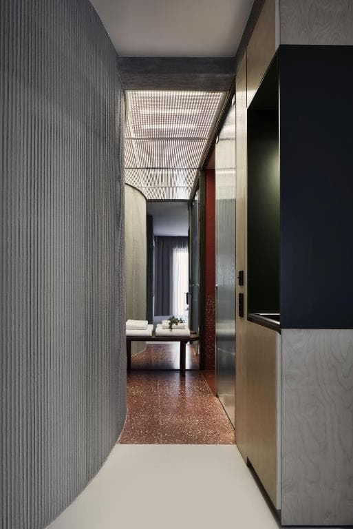 The Newel Metaxourgeio - 14