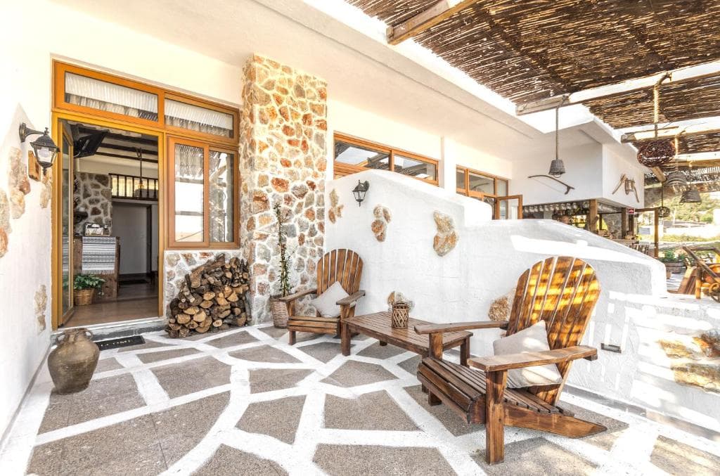 Limeri Traditional Guest House - 30