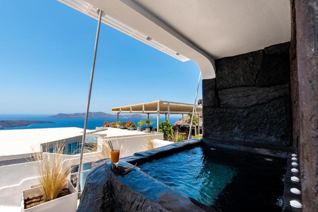 Daydream Luxury Suites - 4