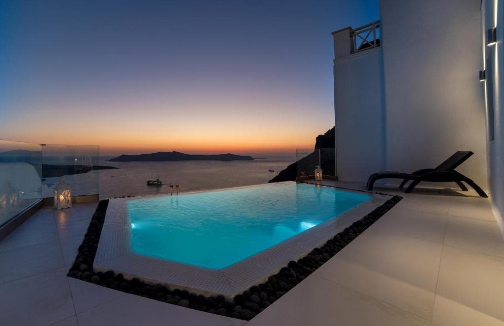 Daydream Luxury Suites - 7