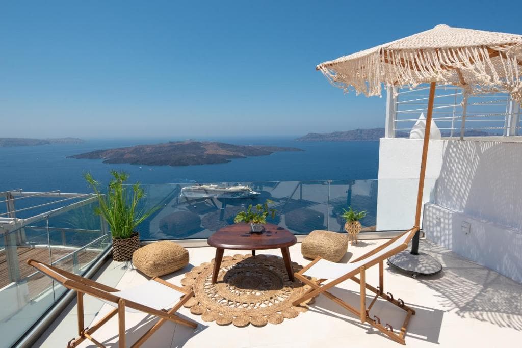 Daydream Luxury Suites - 11