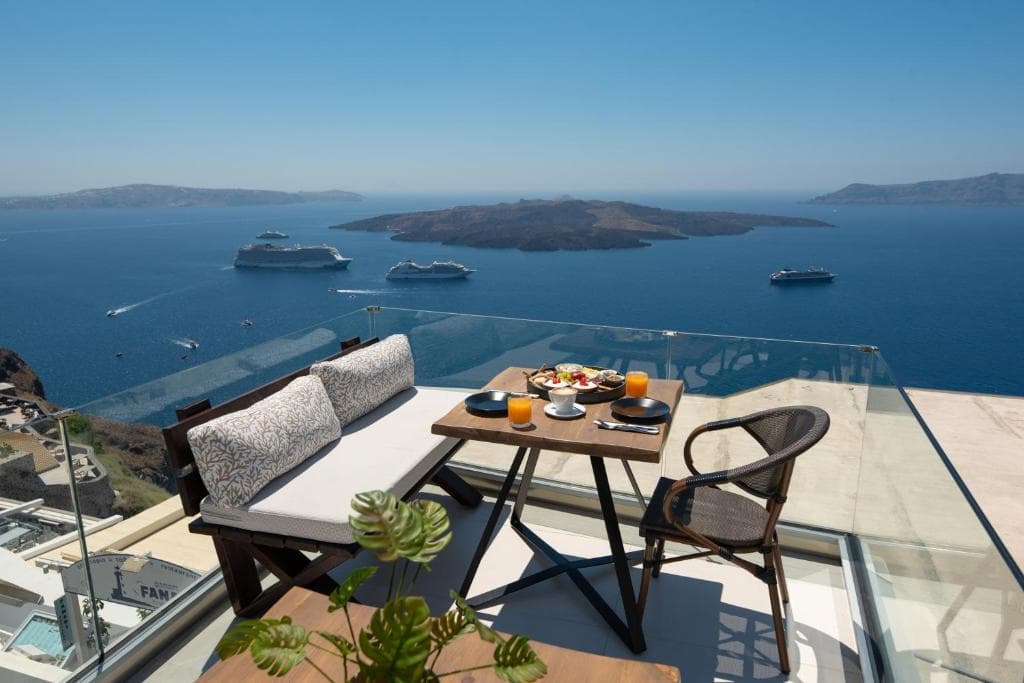 Daydream Luxury Suites - 13