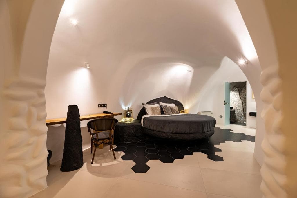 Daydream Luxury Suites - 38