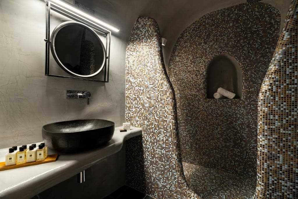 Daydream Luxury Suites - 40