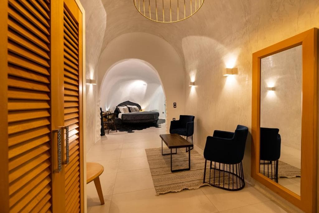 Daydream Luxury Suites - 44