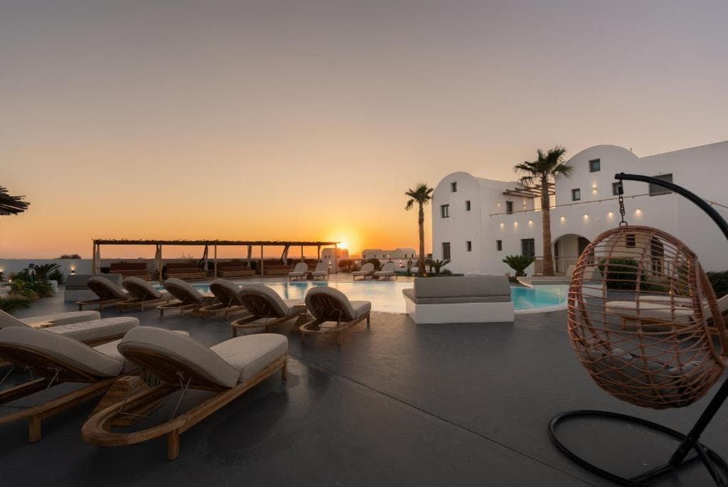 Amethyst Luxury Suites - 4