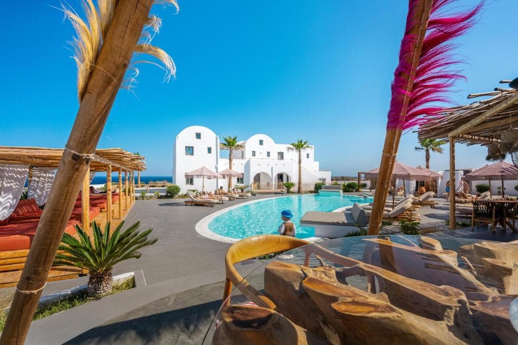 Amethyst Luxury Suites - 11