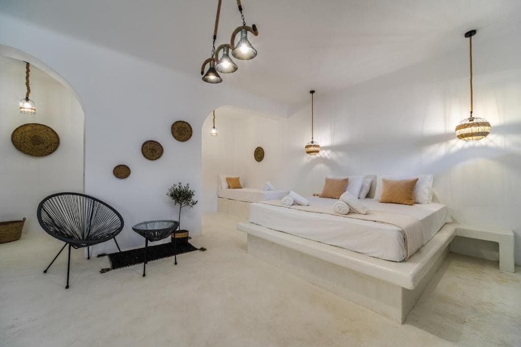 Amethyst Luxury Suites - 15