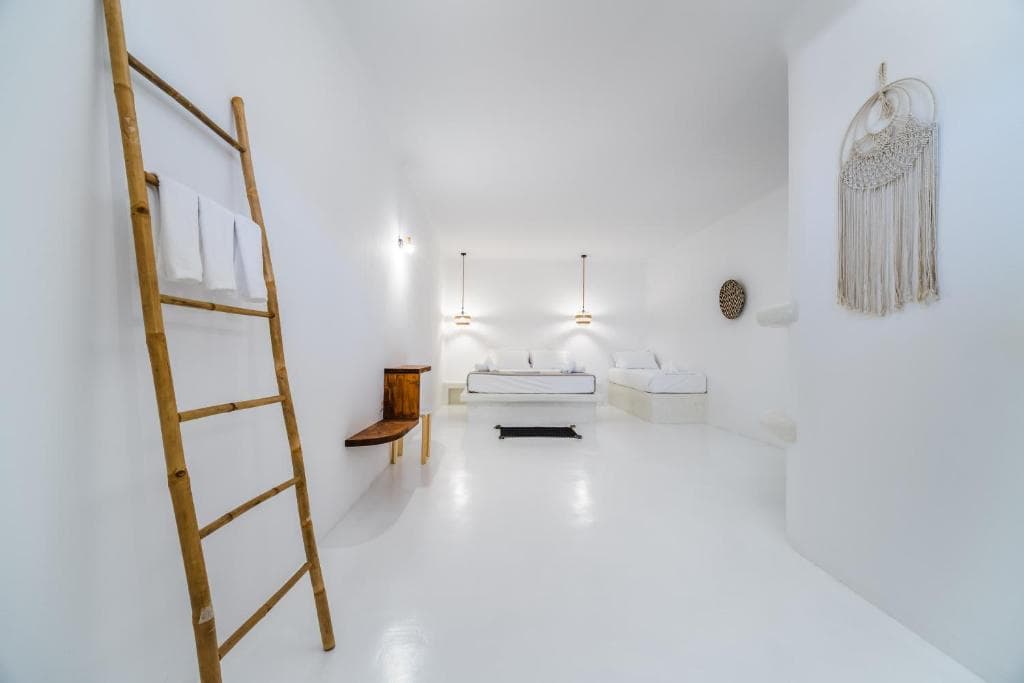 Amethyst Luxury Suites - 28