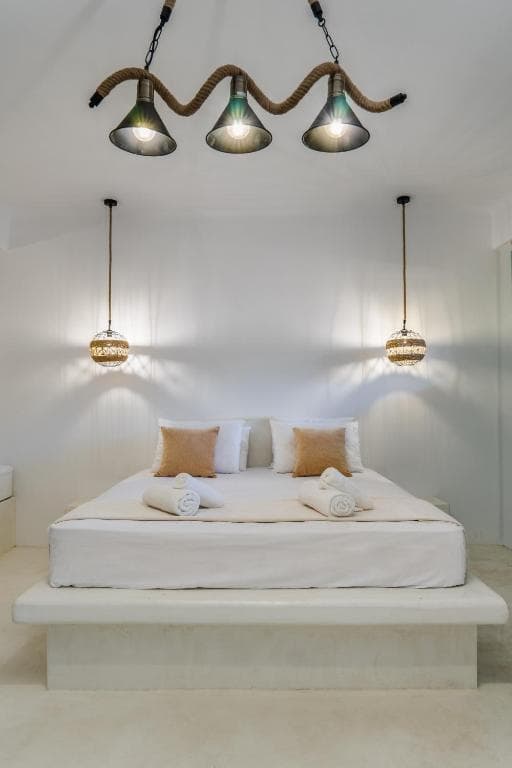 Amethyst Luxury Suites - 31