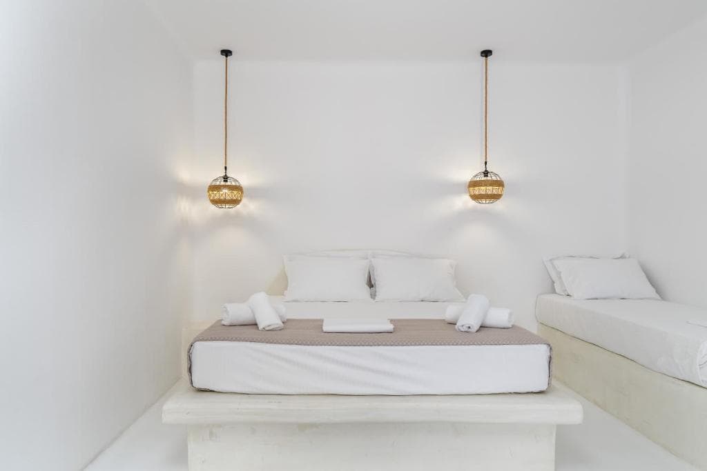 Amethyst Luxury Suites - 33