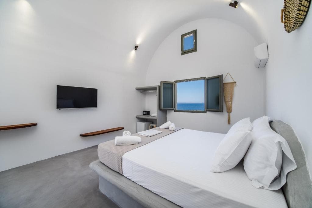 Amethyst Luxury Suites - 42