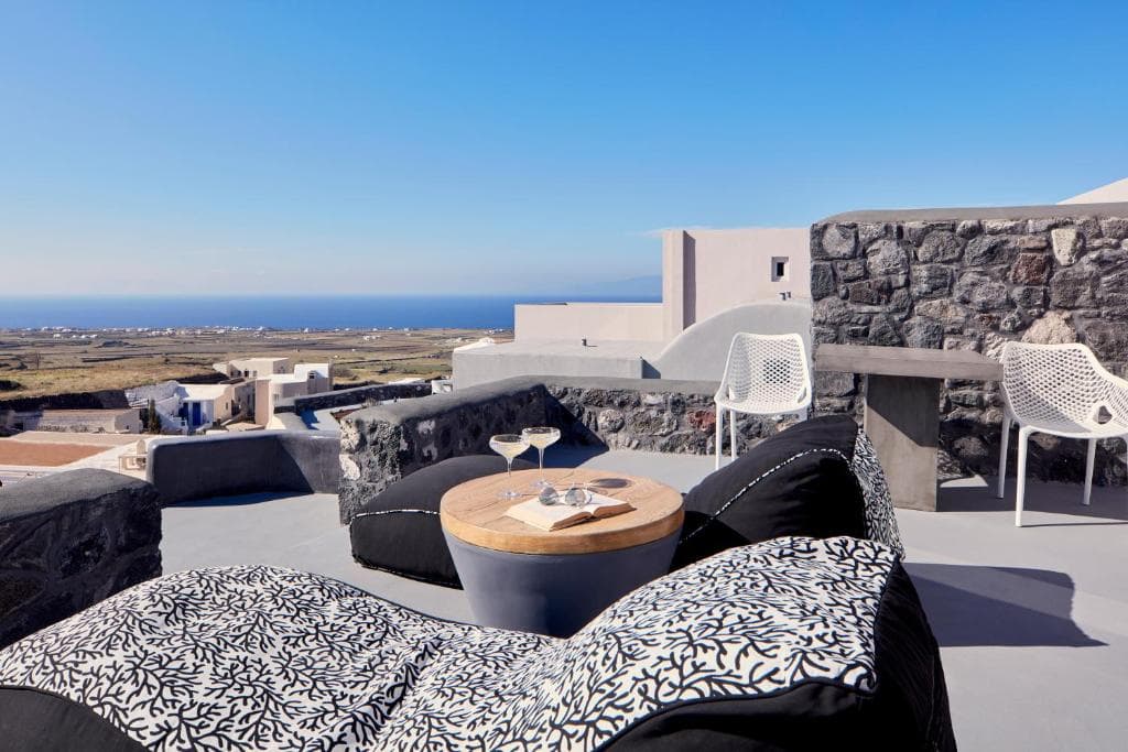 Elysian Santorini - 13