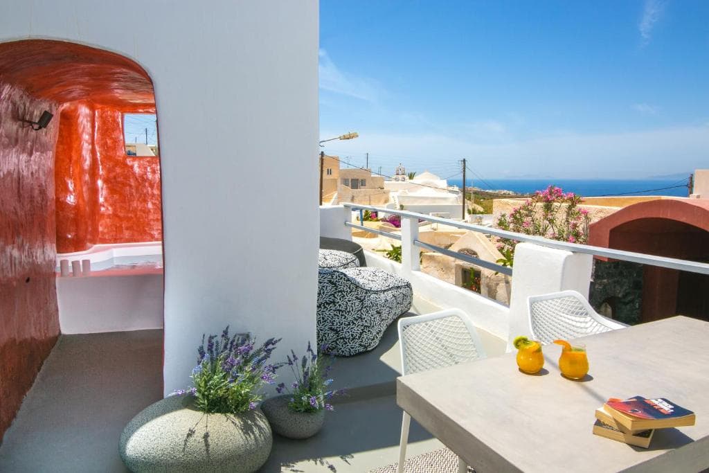 Elysian Santorini - 18
