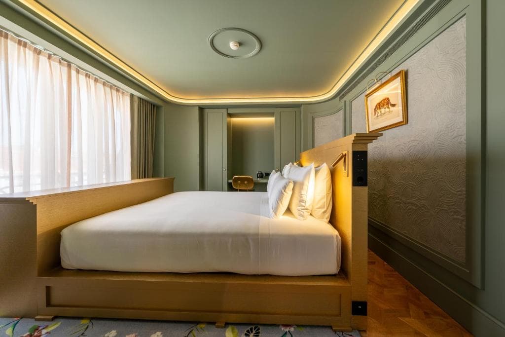 Art Legacy Hotel - 2