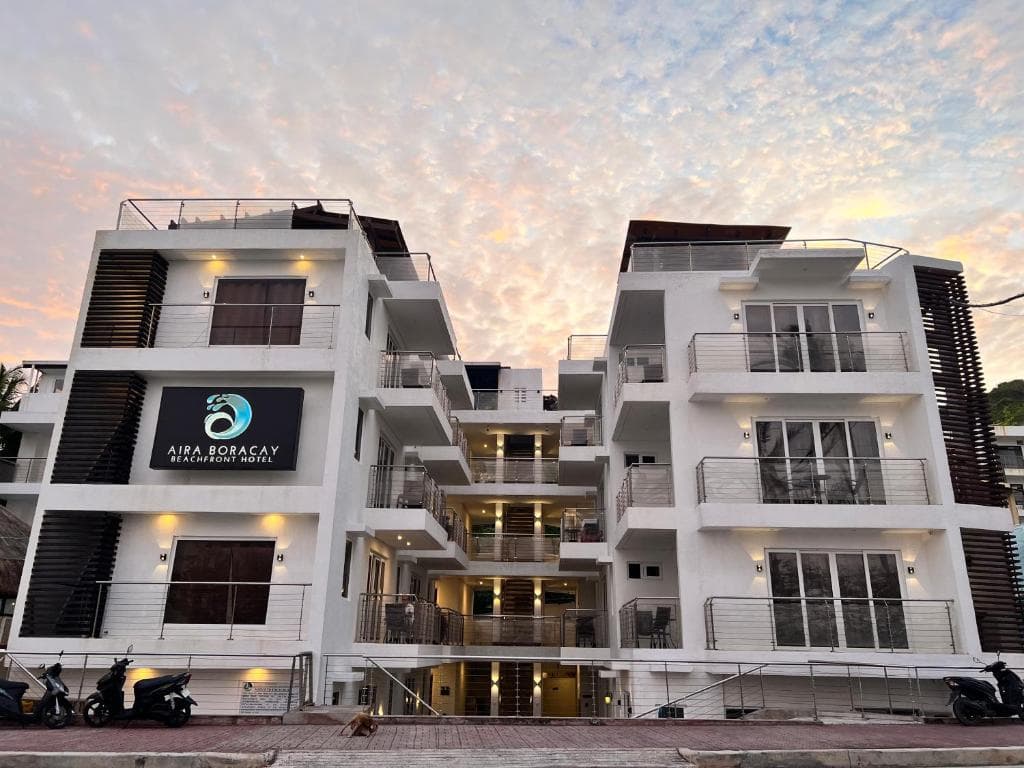 Aira Boracay Hotel - 1