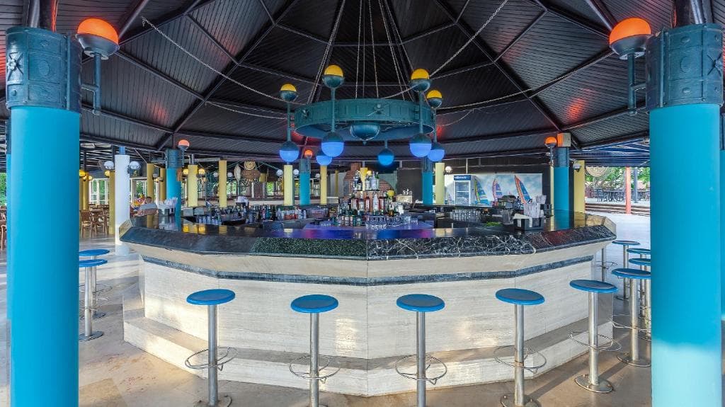 Sunrise Resort Hotel - 28
