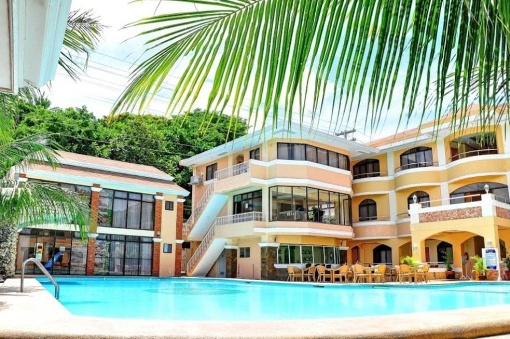 Boracay Holiday Resort - 1