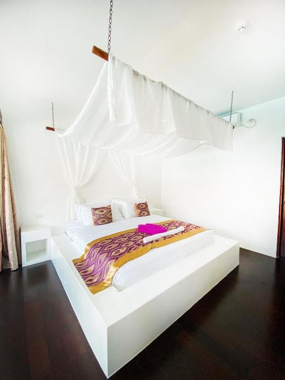 Carpe Diem Villas & Resort - 14