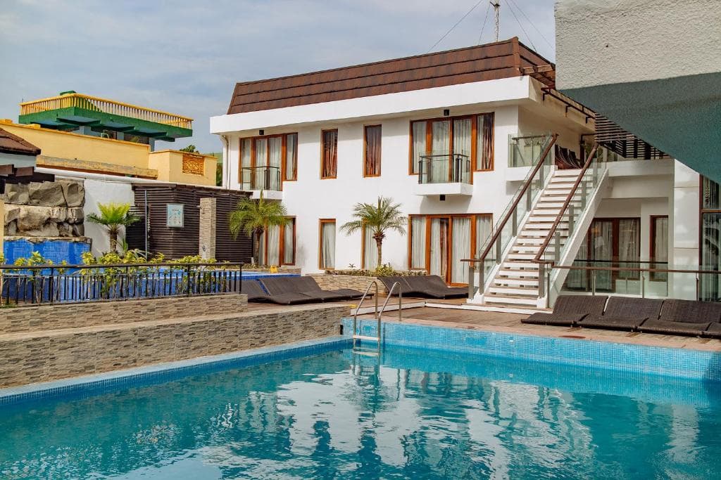 Crown Regency Beach Resort - 1