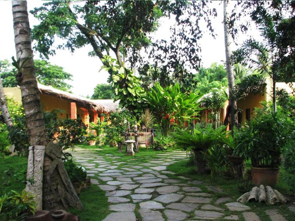 Hibiscus Garden Resort - 43