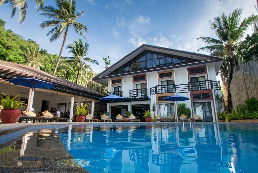 Microtel by Wyndham Boracay - 1