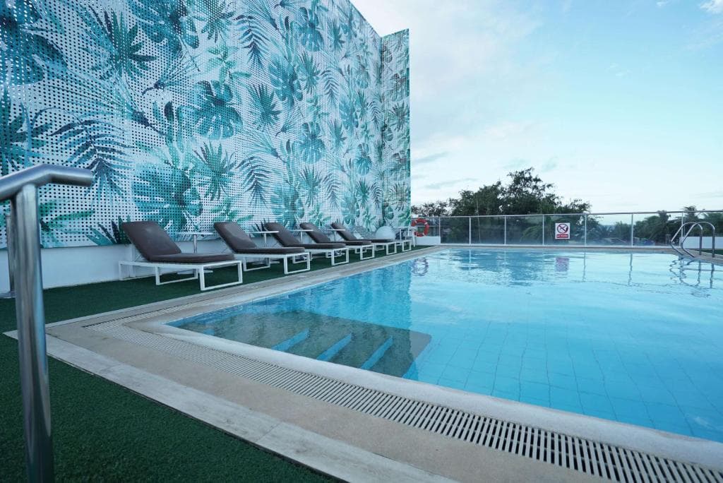 The Tides Hotel Boracay - 1