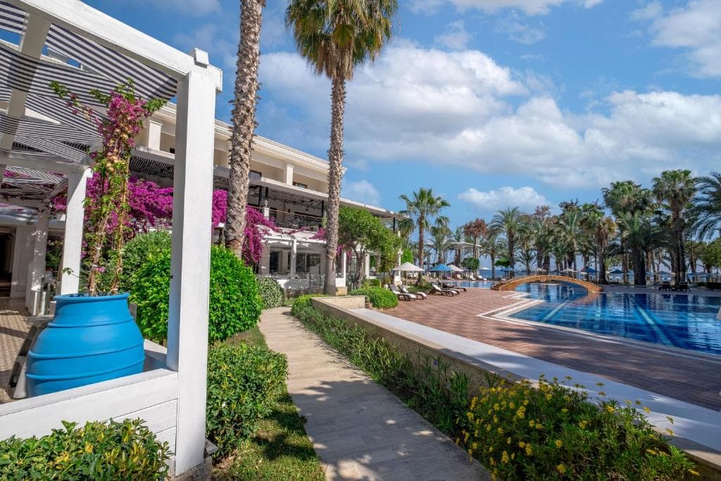 Utopia Resort & Residence - 13