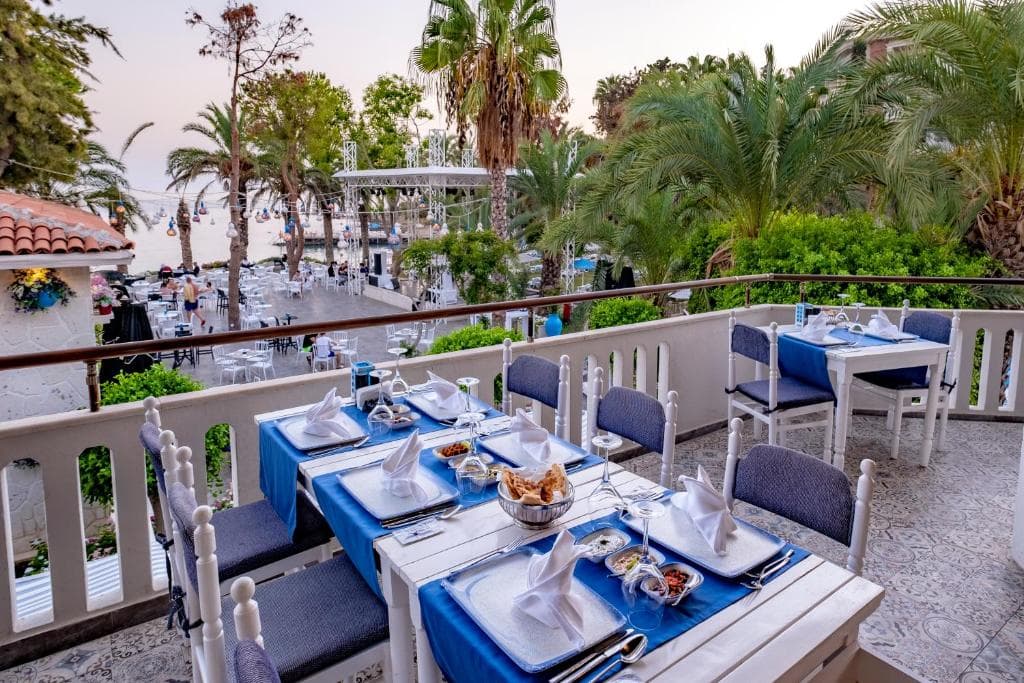 Utopia Resort & Residence - 19