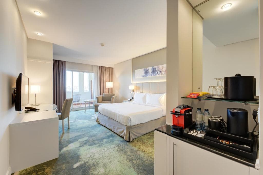 Millennium Lake View Hotel - 17