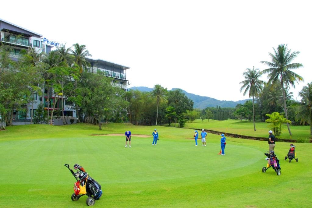 Hotel The Par Phuket SHA Plus - 36