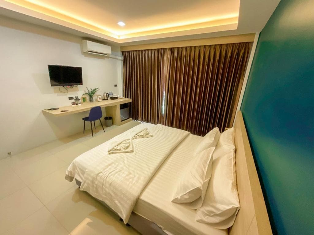 Hotel Tall Tree Kata Phuket - 4