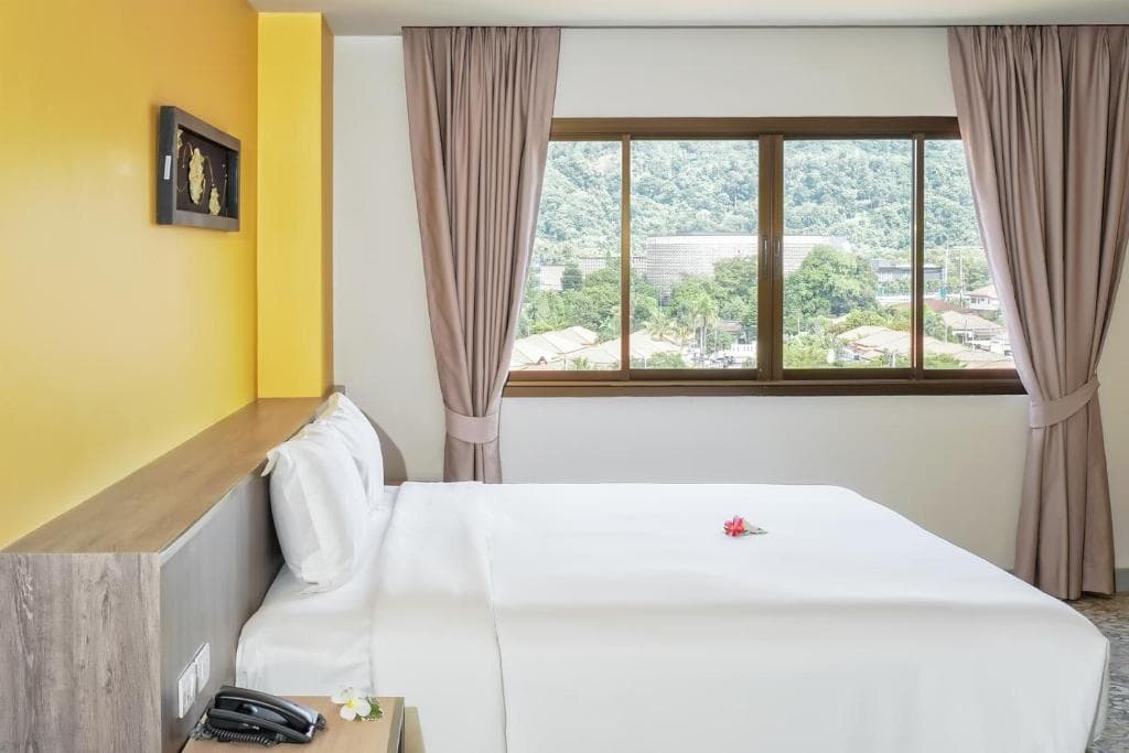 Hotel Recenta Suite Phuket Suanluang - 14