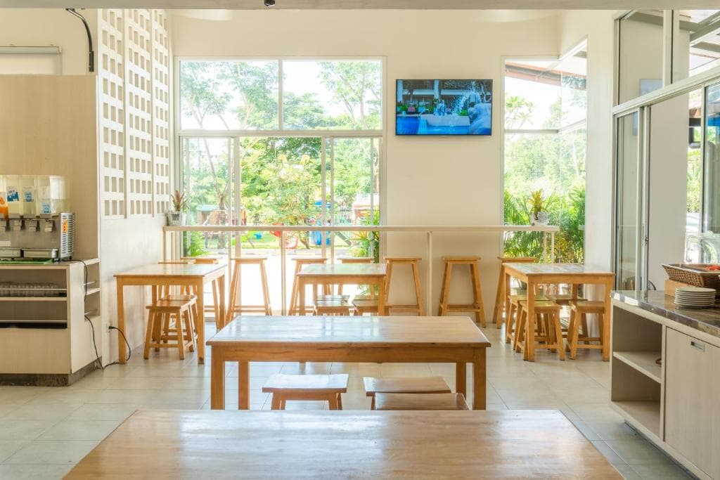 Hotel Recenta Suite Phuket Suanluang - 24