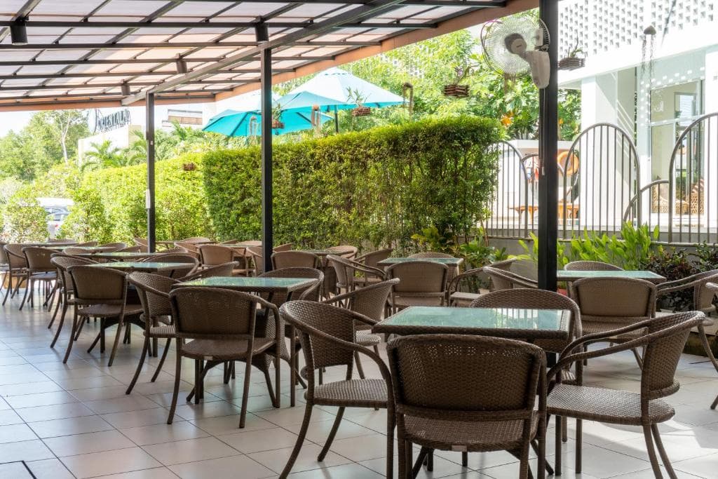 Hotel Recenta Suite Phuket Suanluang - 27