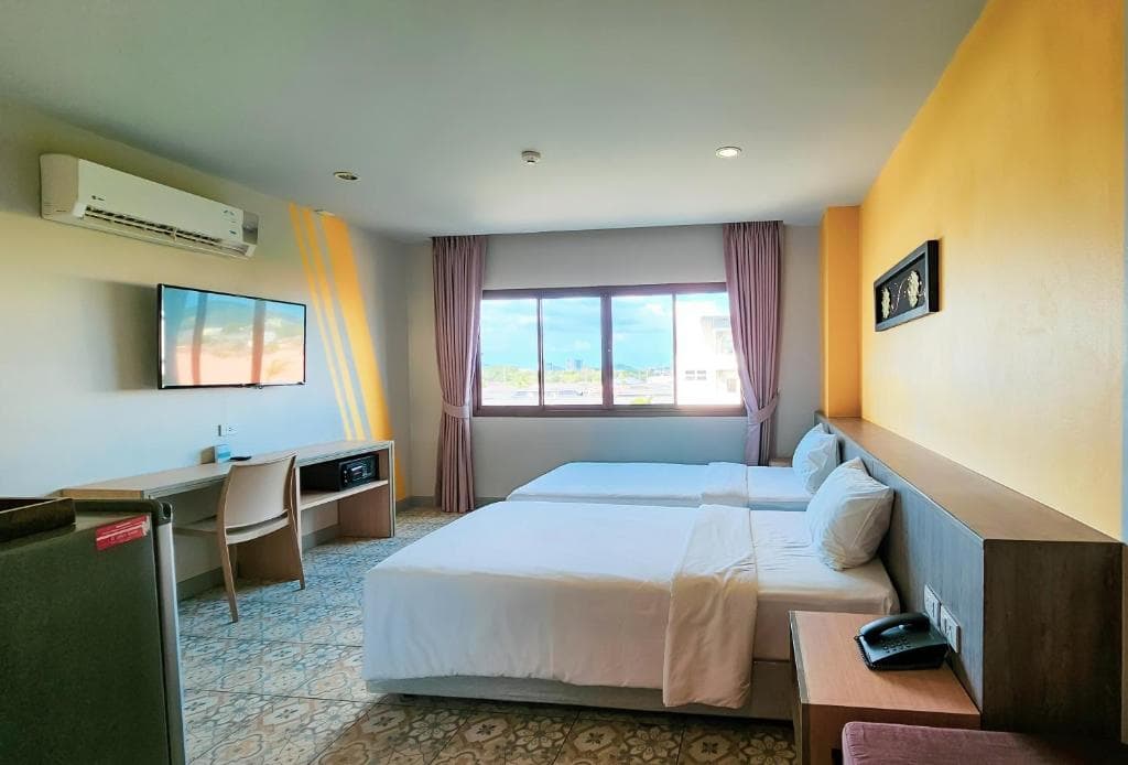 Hotel Recenta Suite Phuket Suanluang - 41