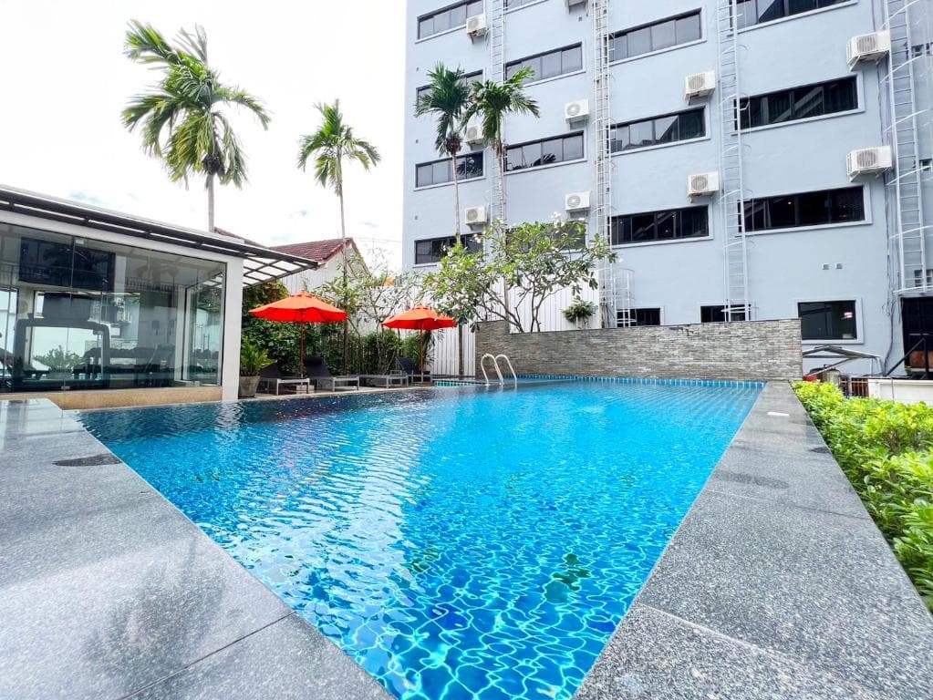 Hotel Citrus Patong by Compass Hospitality - 10