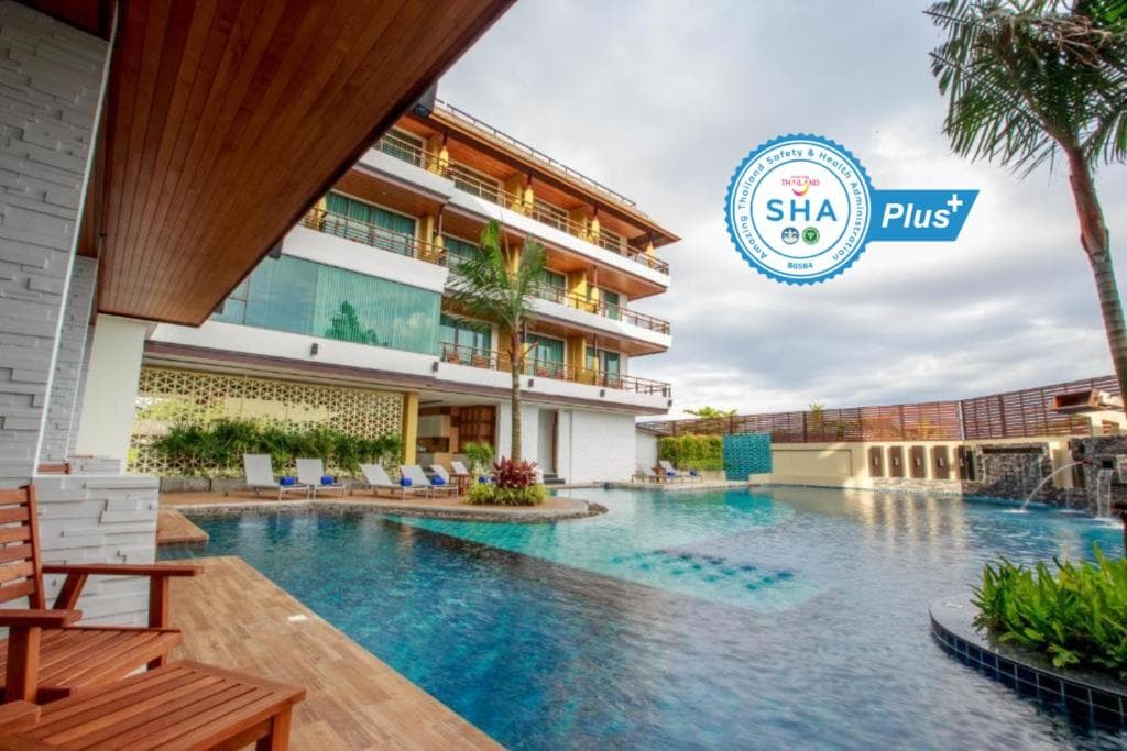 Aqua Resort Phuket - 1