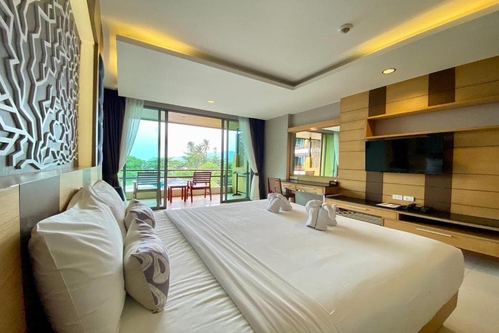 Aqua Resort Phuket - 2
